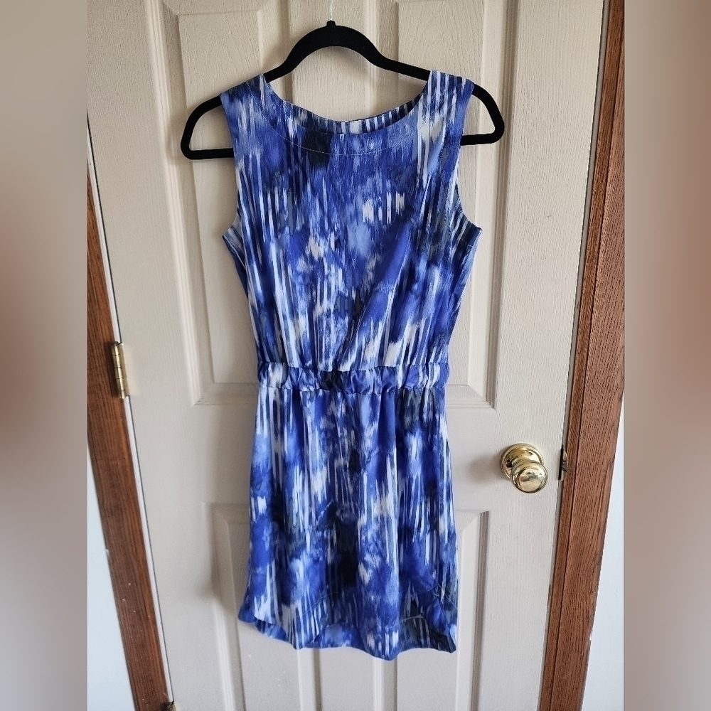 Athleta Women's Blue and White dress size 2.